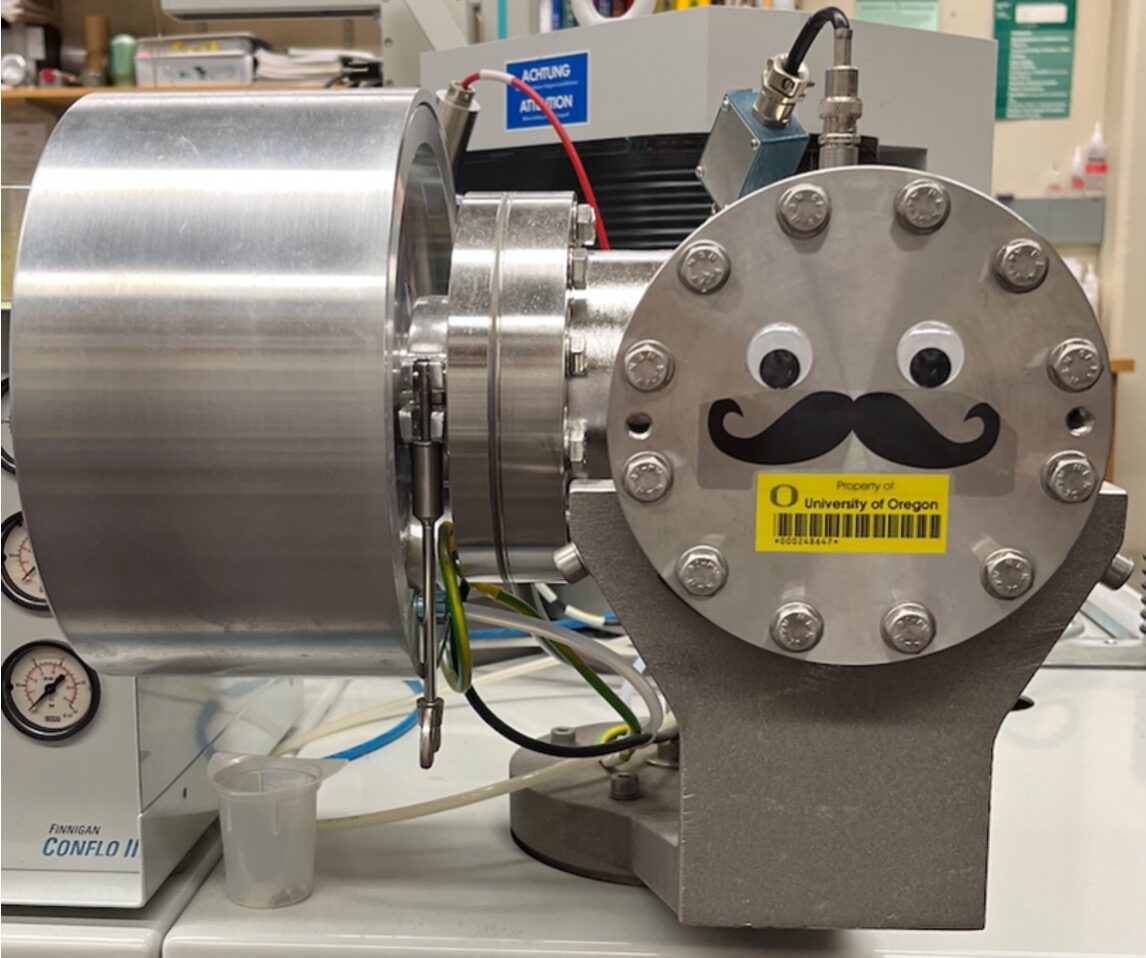 Early Earth isotopes image.